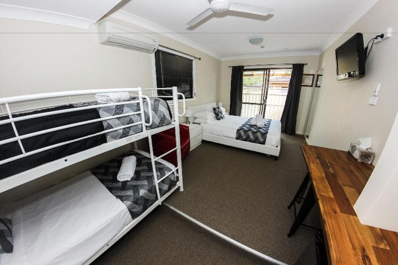 Narimba Lodge Motel main