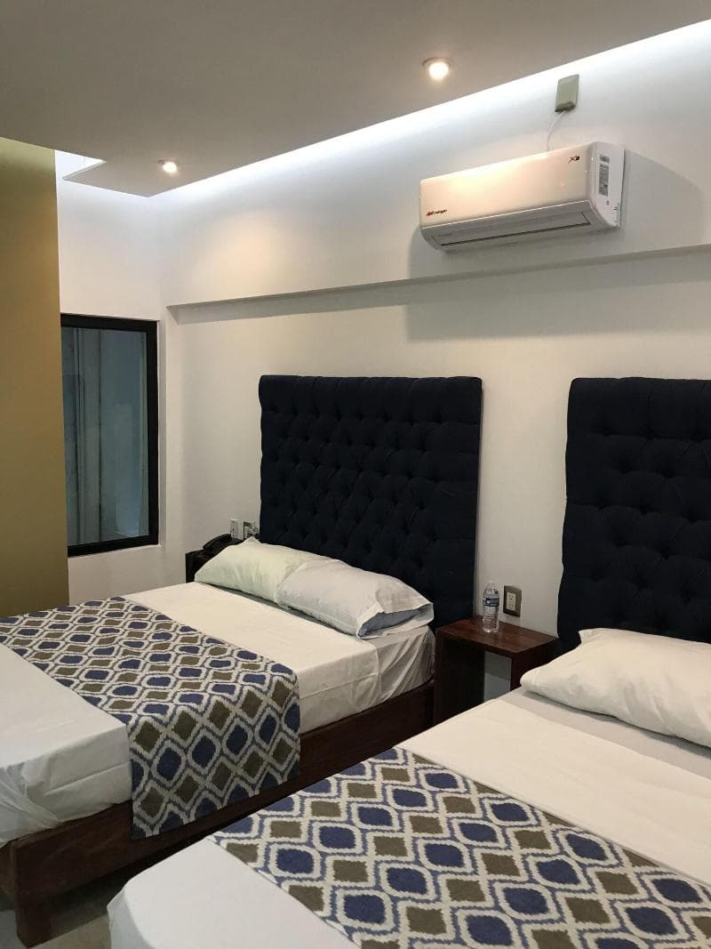 Hotel Plaza Amalia 5