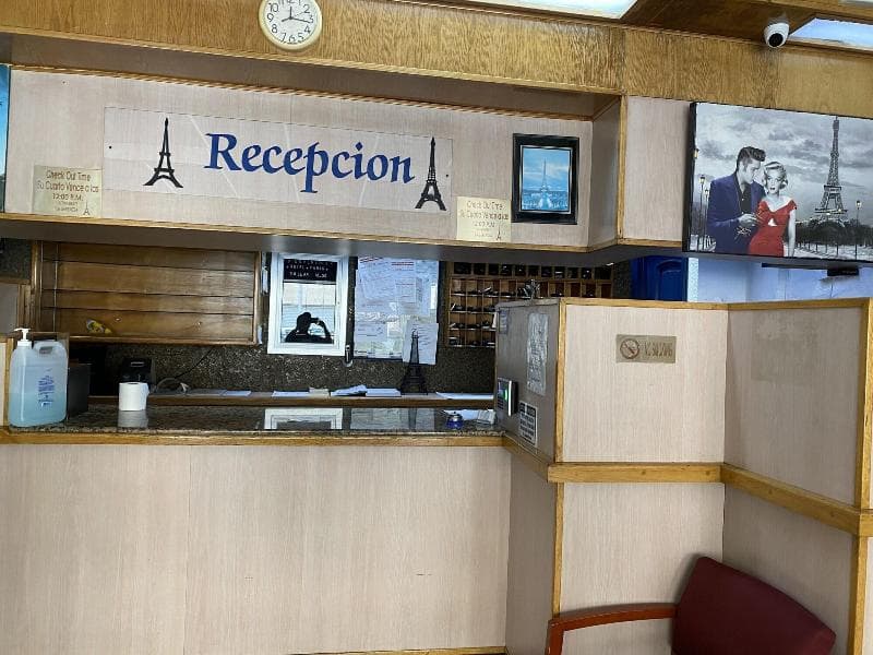 Hotel Paris 2