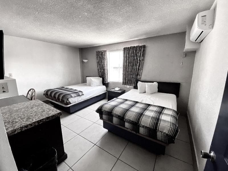 Hotel Paris 4