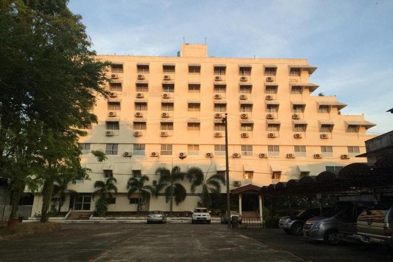 Paradorn Inn 3
