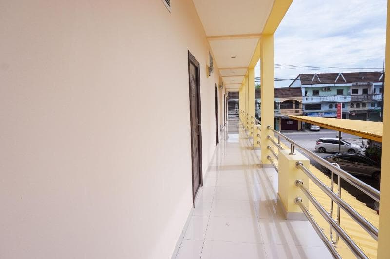 Jirasin Hotel & Apartment 4