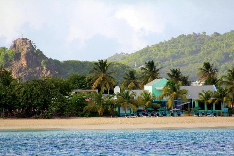 Azure Hotel And Art Studio 3
