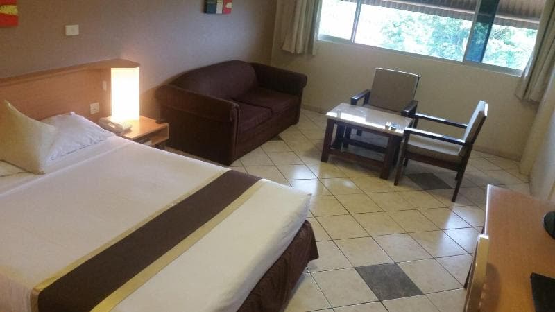 Peninsula International Hotel 5