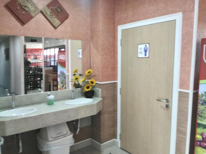 Assay Plaza Hotel 5