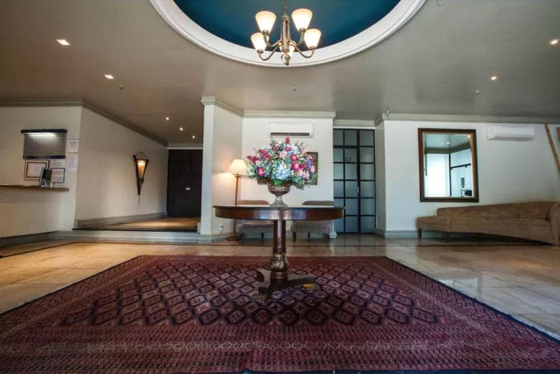 Gallant Hotel 4