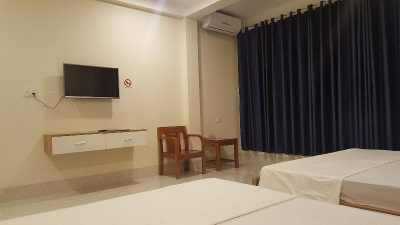 Sky Hotel 5