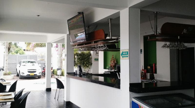 Hotel Manantial 4