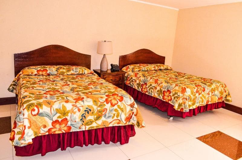 Fantastic Hotel 2