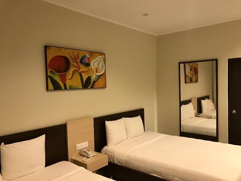 Curacao Airport Hotel 4