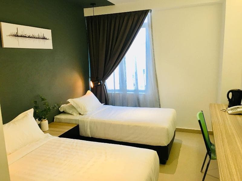 Enclave Hotel 5