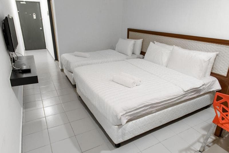 T Hotel Anggerik 4