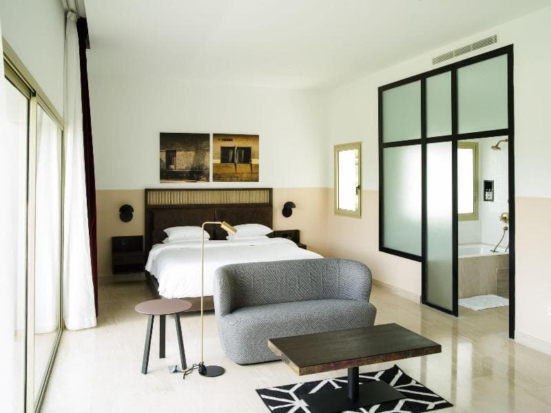 Lepic Villa Hotel 3
