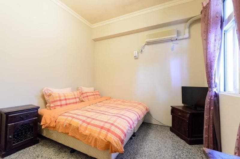 Uju B&B 5