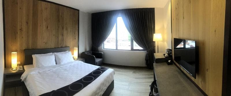 Frame Hotel 5