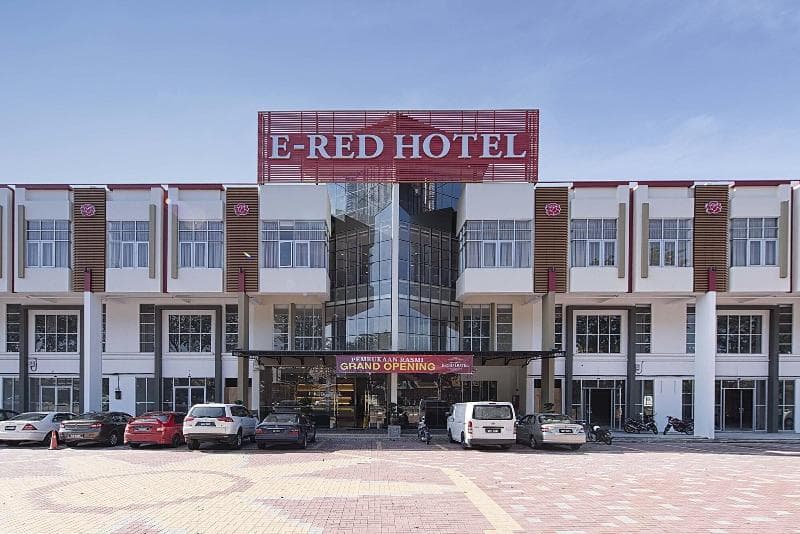 E-Red Hotel Cosmo 3