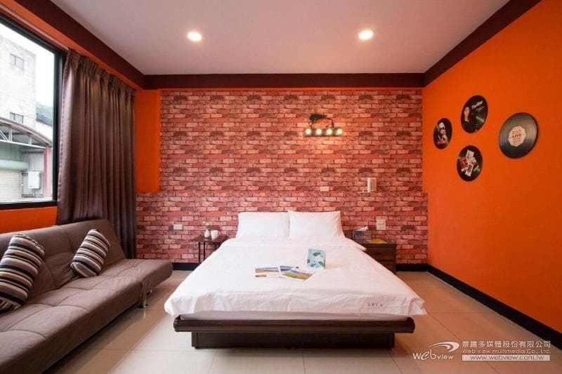 Feelingb&B 5