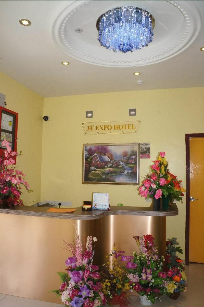 Expo Hotel 2