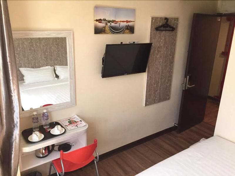 Expo Hotel 4