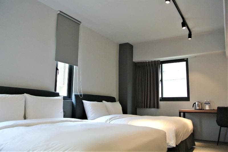 Inn Hotel 3