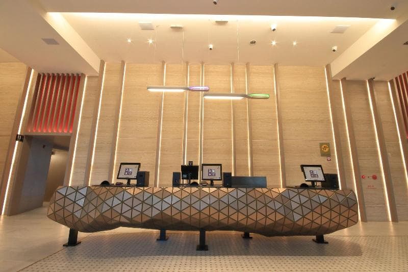 Kloud Hotel 4
