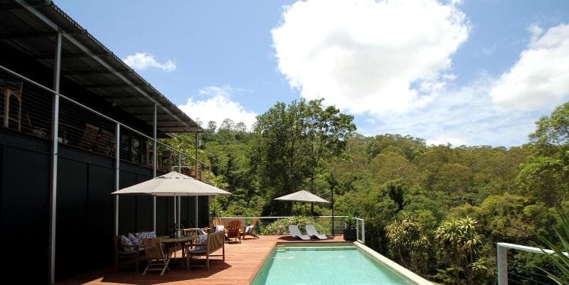Phoenix Eumundi Bed & Breakfast main