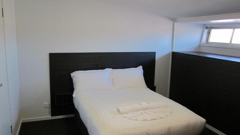 Queens Head Hotel photo 1