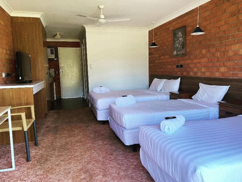 Berrigan Motel 3