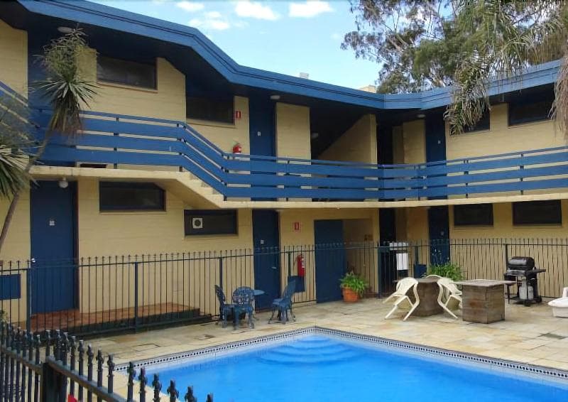 Pathfinder Motel 5