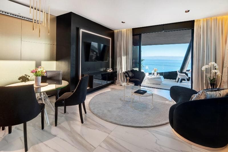 All Suites Hotel Posh 3