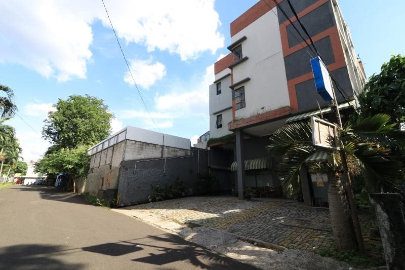 Uptown Residence 3