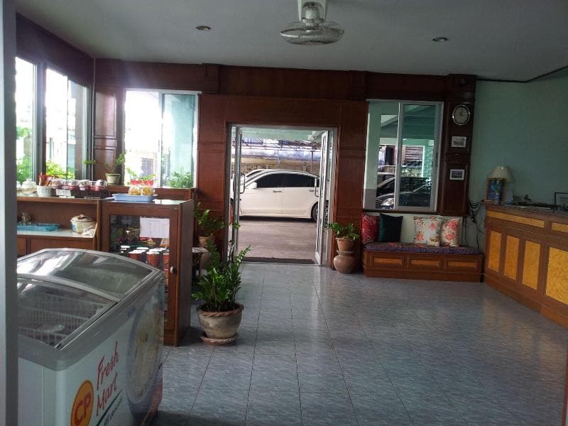 V.House Nakhon main