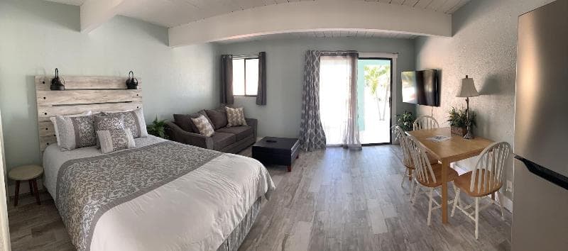 Off The Charts Inn & Out Island Resort 3