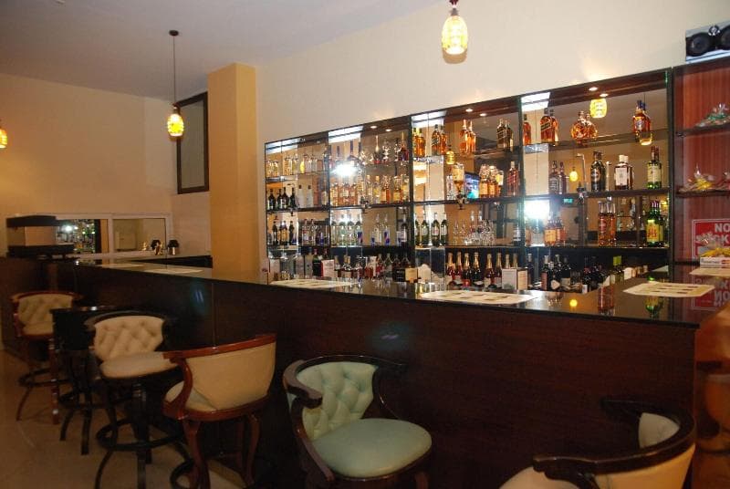 Churchill Hotel main