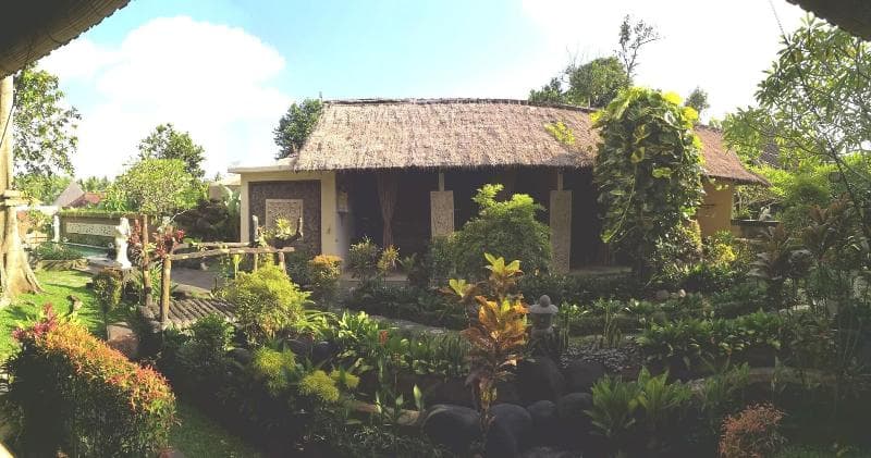 Liyer House main