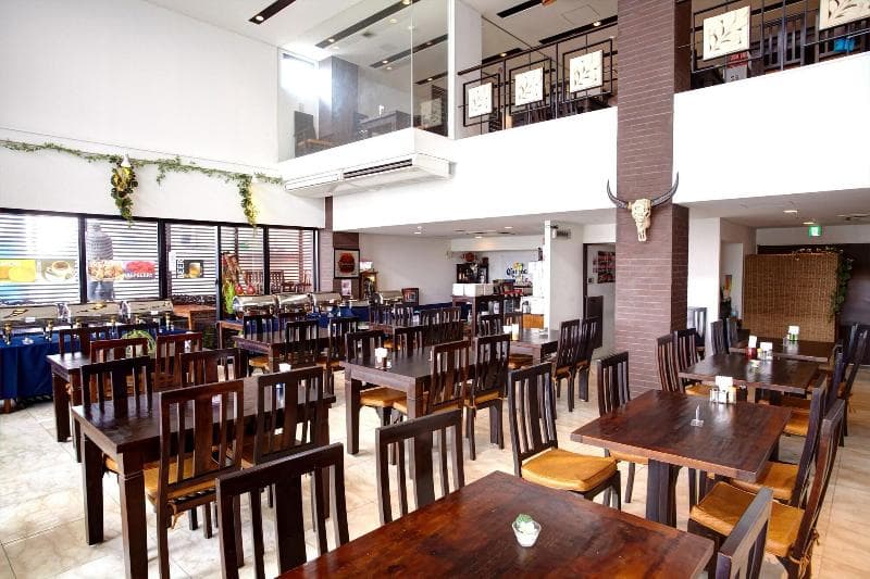Royal Hotel & Restaurant 4