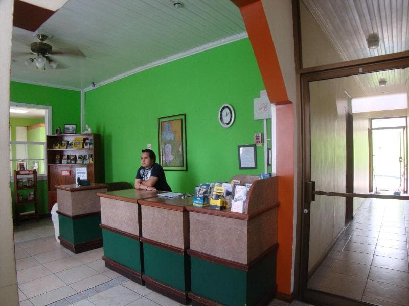 Hotel La Guaria Inn & Suites 4