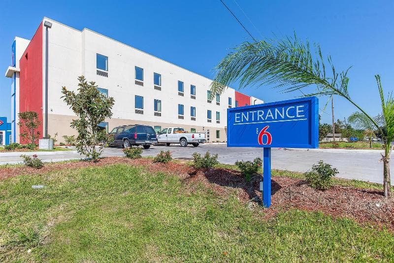 Motel 6 Texas City- I-45 South 5