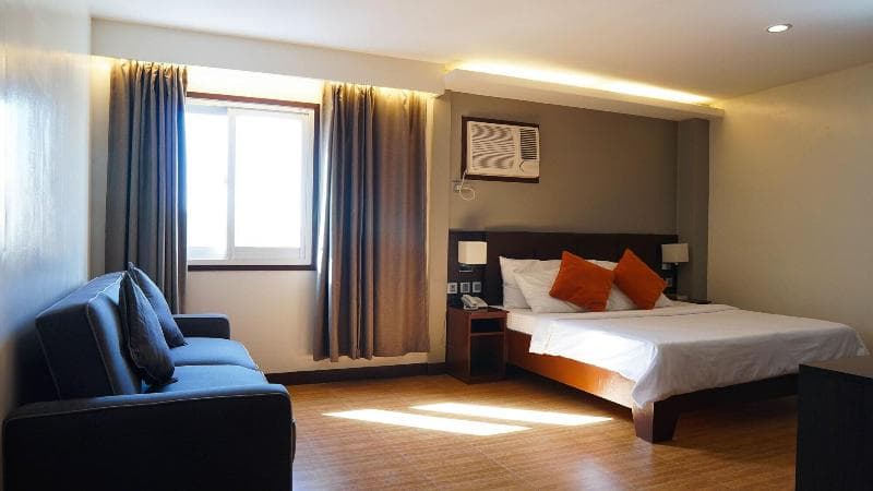 Cbd Plaza Hotel 4