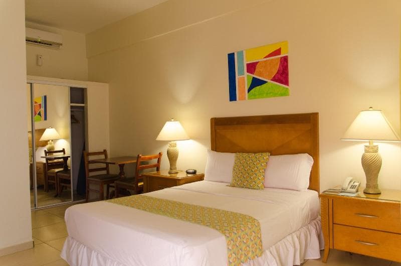 Alicia's Inn 3