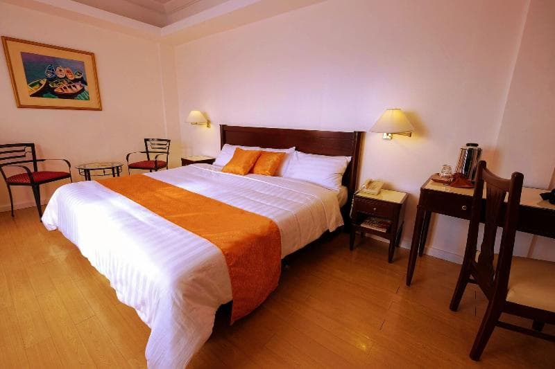 Harbor Town Hotel 4