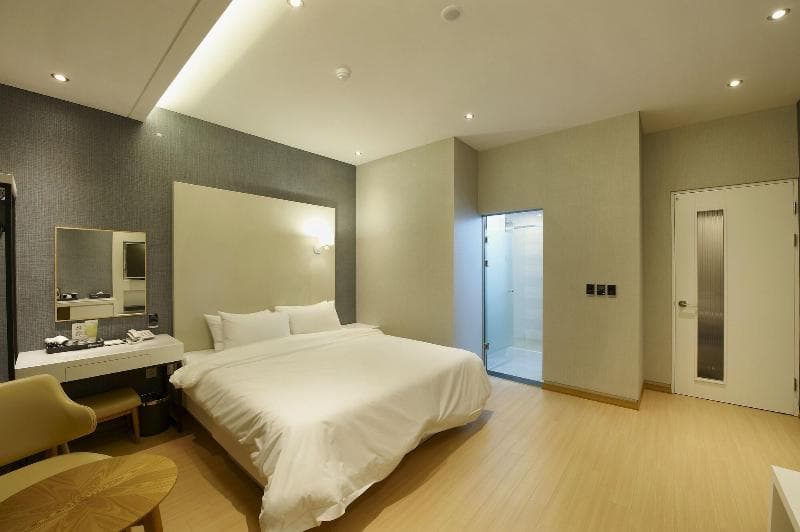 Hotel B 5
