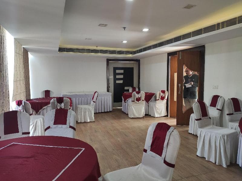 Oyo 3760 Hotel Elysee main