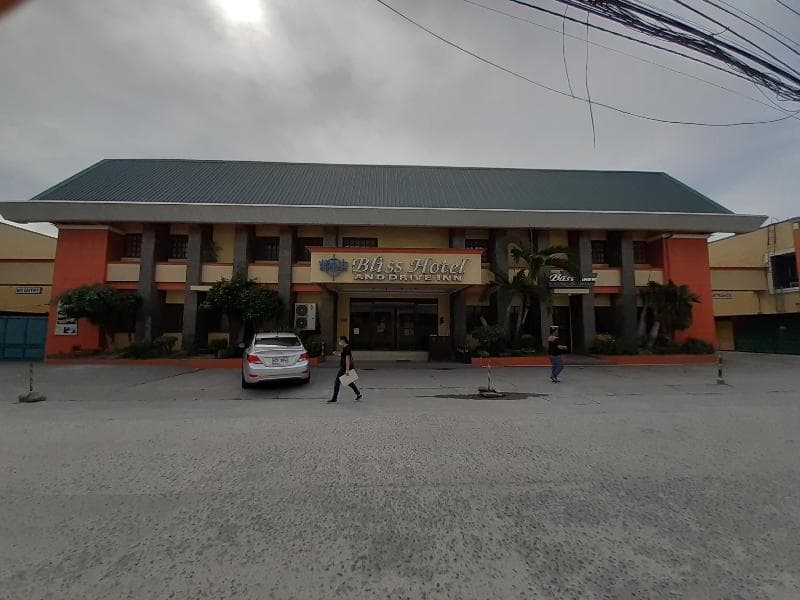 Capital O 740 Bliss Hotel Dau 4