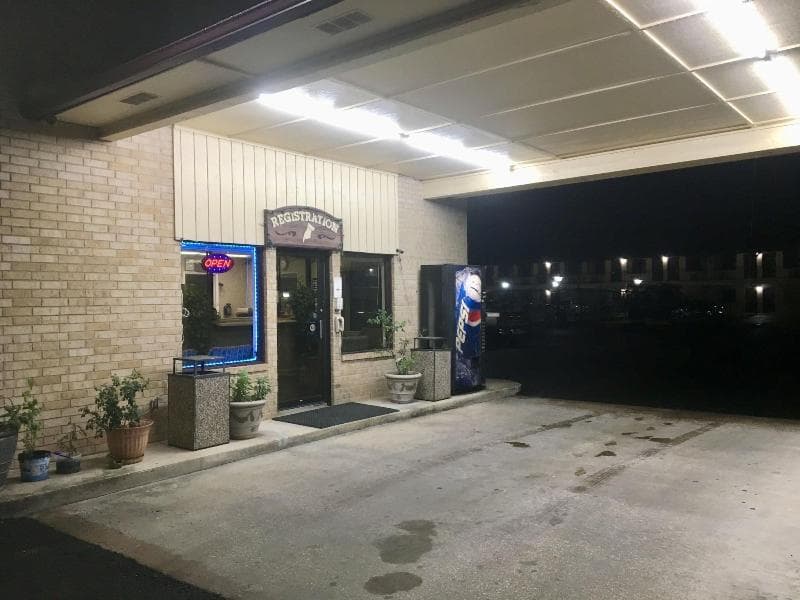 Inn At Mexia 4