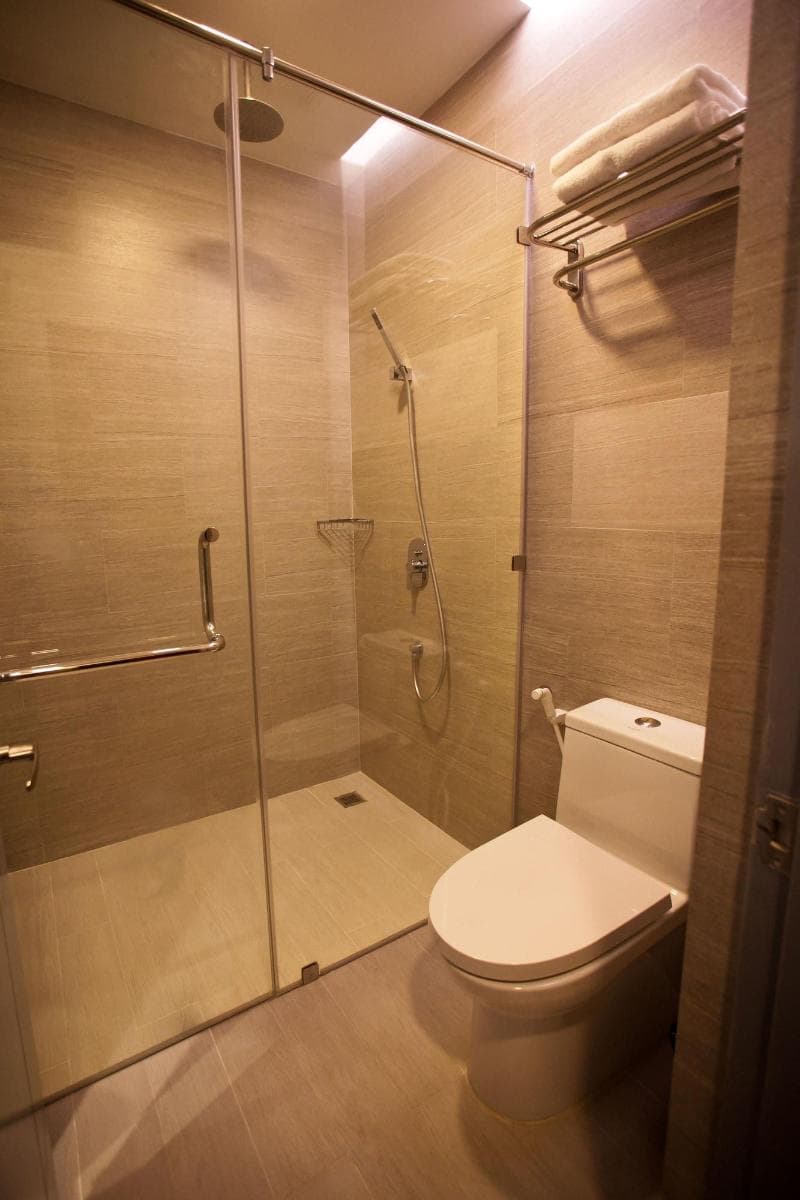 Embassy Hotel 5