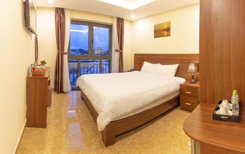 Huyen 179 Hotel 4