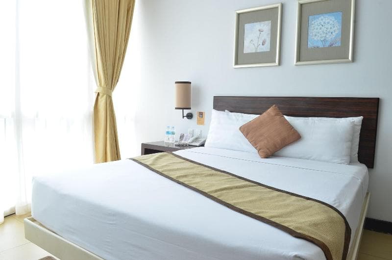 D'hotel & Suites main