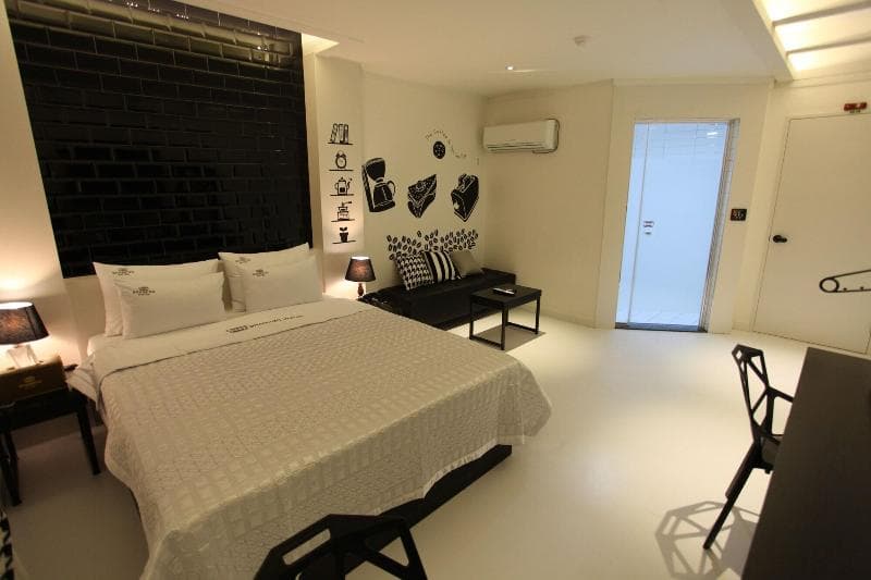 Shampoo Hotel 4