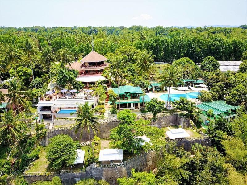 Noni's Resort 5